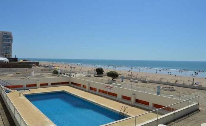 Residence La Garenne A La Grande Plage, Vue Mer, Piscine Et Parking Prive, 6 Personnes Saint Gilles Croix de vie Buitenkant foto