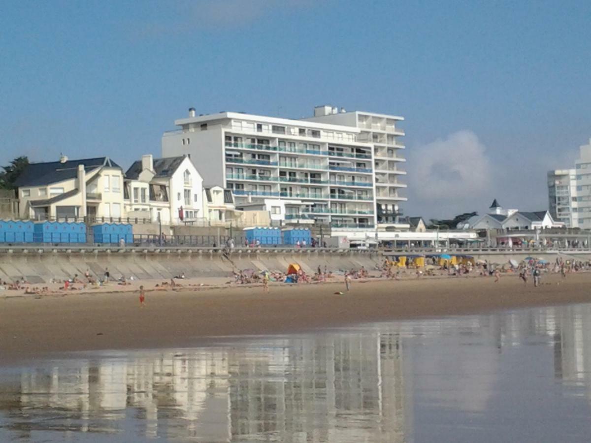 Residence La Garenne A La Grande Plage, Vue Mer, Piscine Et Parking Prive, 6 Personnes Saint Gilles Croix de vie Buitenkant foto